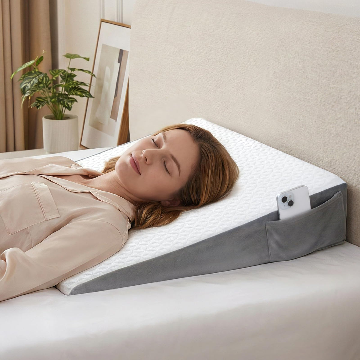 Vekkia Bed Wedge Pillow Gap Filler for Headboard Stop Pillow Slips