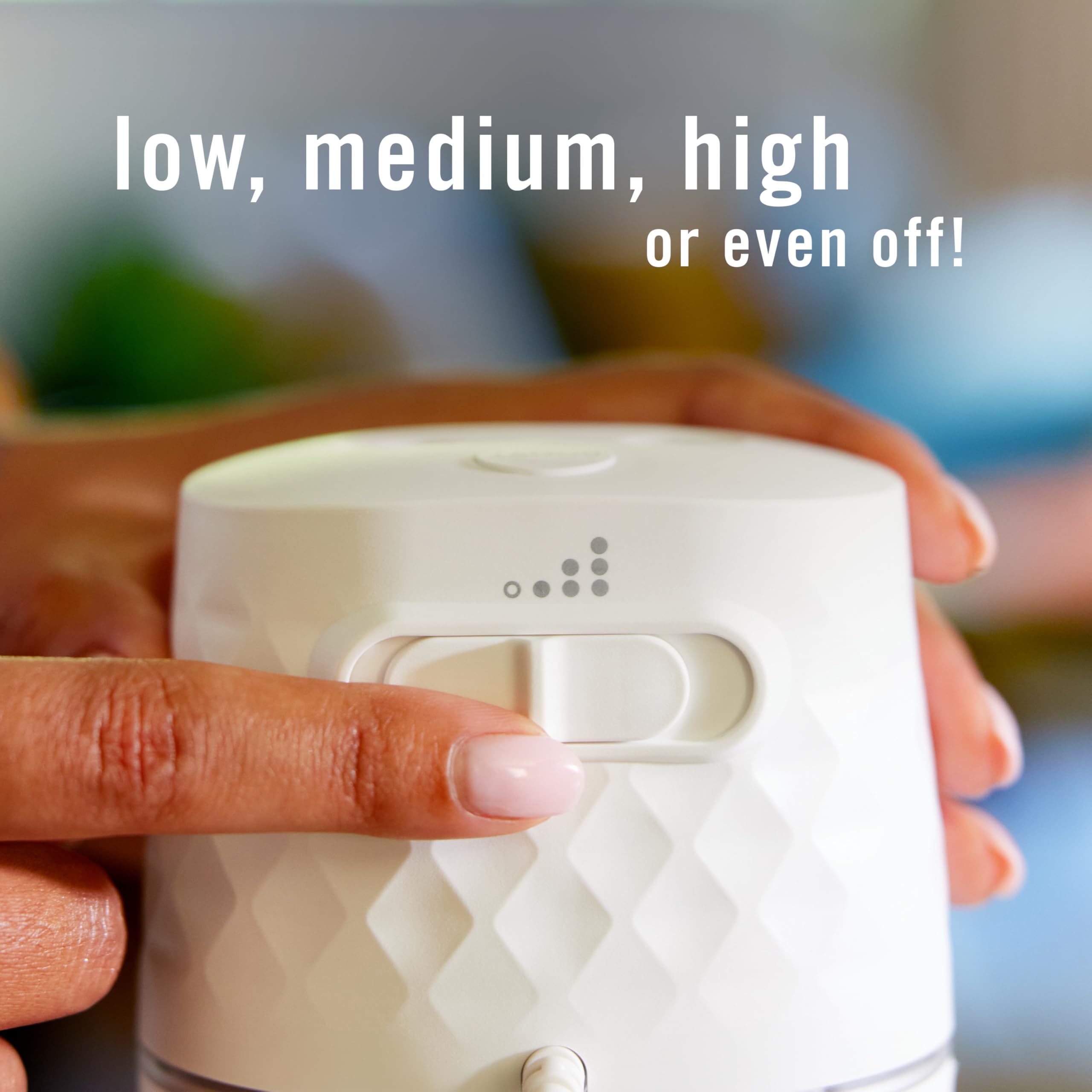 Febreze PLUG Scent Booster Starter Kit | Plug-in Diffuser

