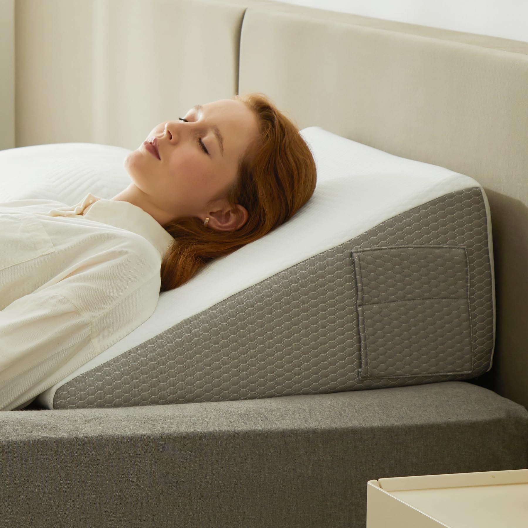 Bedluxe Wedge Pillow for Reflux Relief and Comfort


