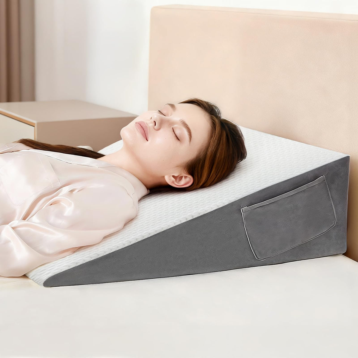 Vekkia Bed Wedge Pillow Gap Filler for Headboard Stop Pillow Slips
