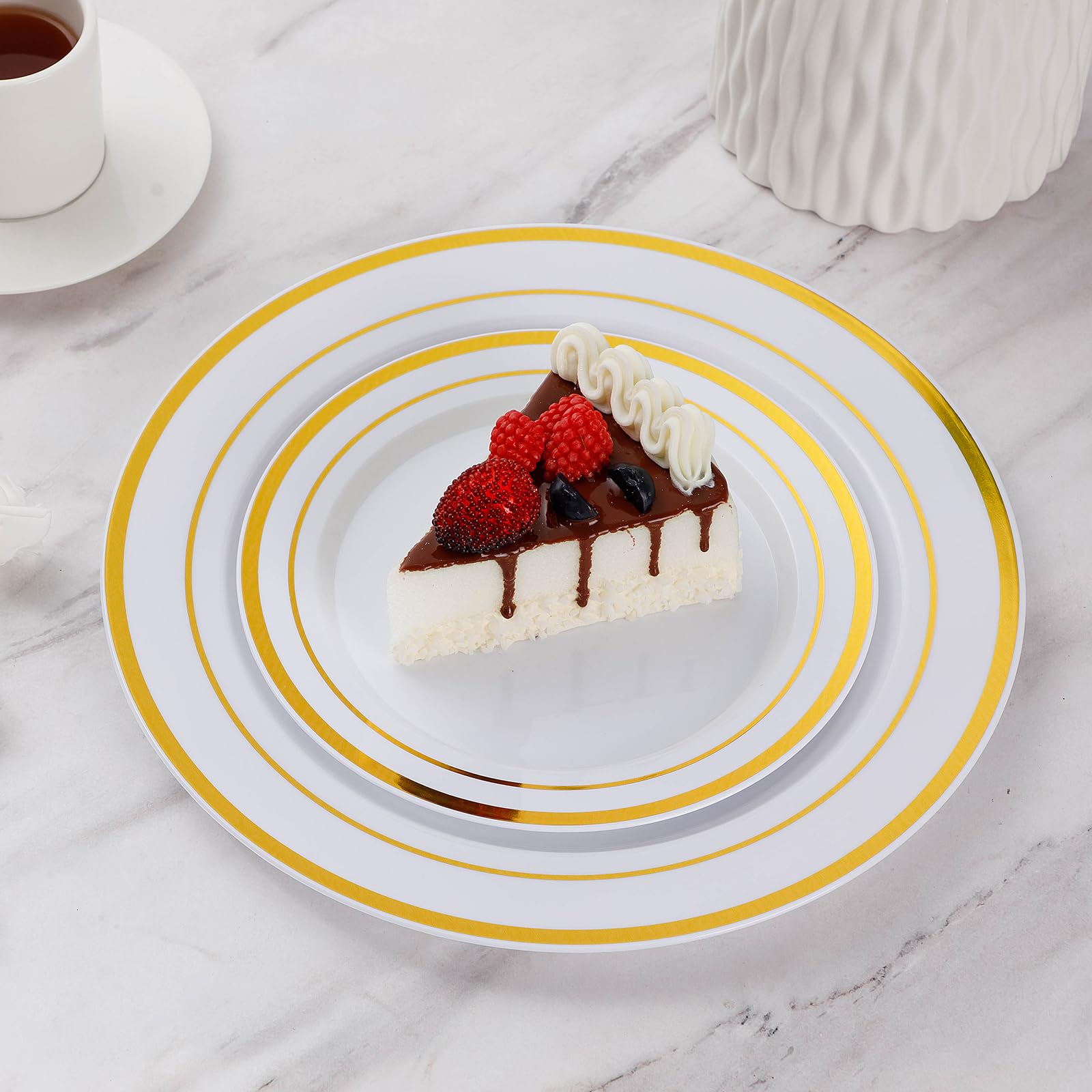 Goodluck Heavy-Duty Disposable Plastic Plates

