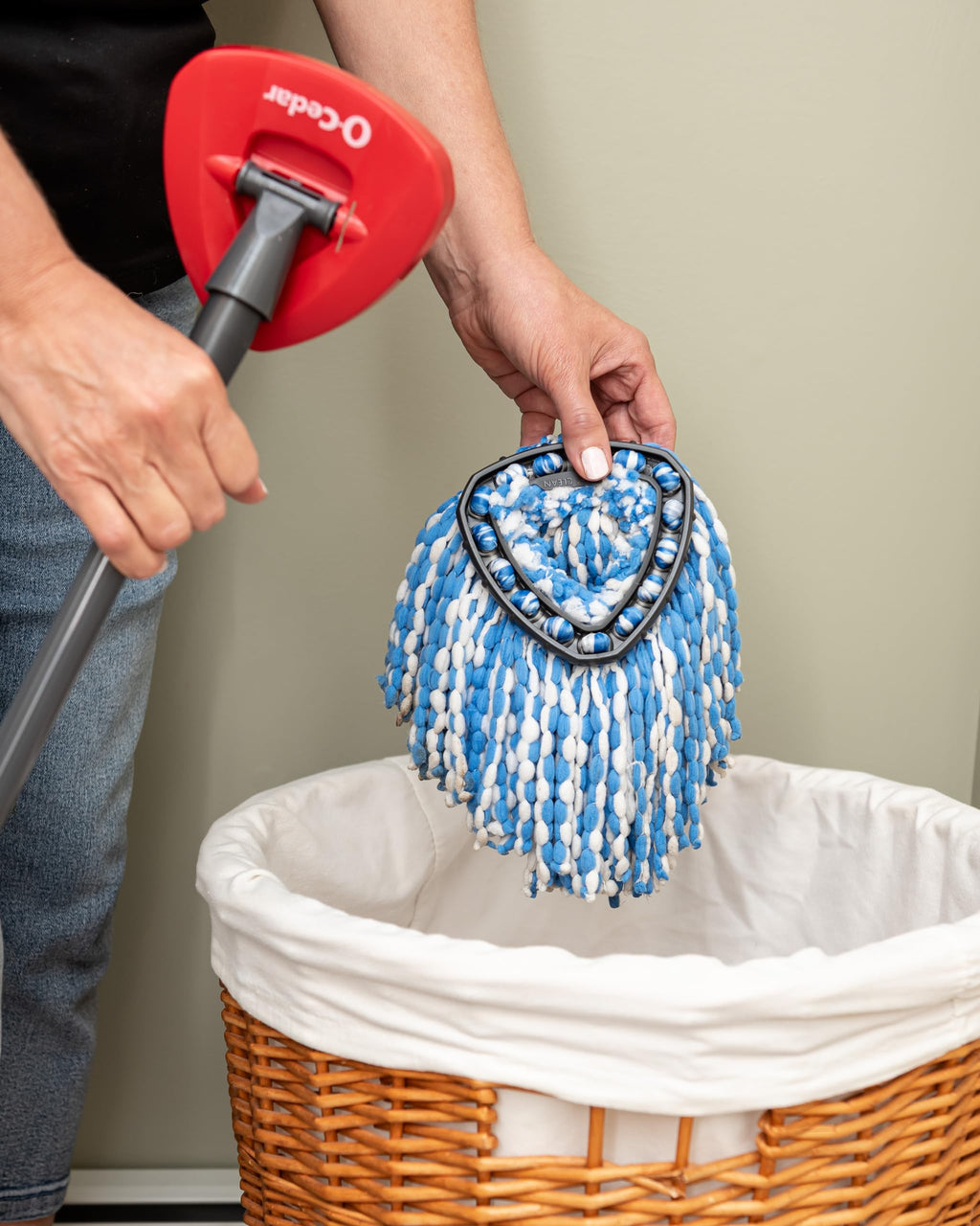 O-Cedar RinseClean Spin Mop & Bucket System | Clean Water Floors

