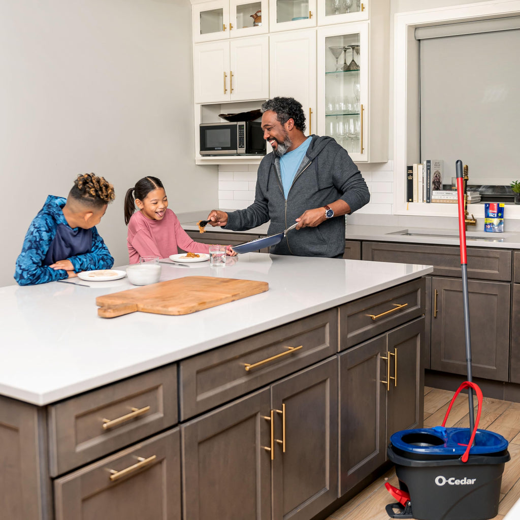 O-Cedar RinseClean Spin Mop & Bucket System | Clean Water Floors

