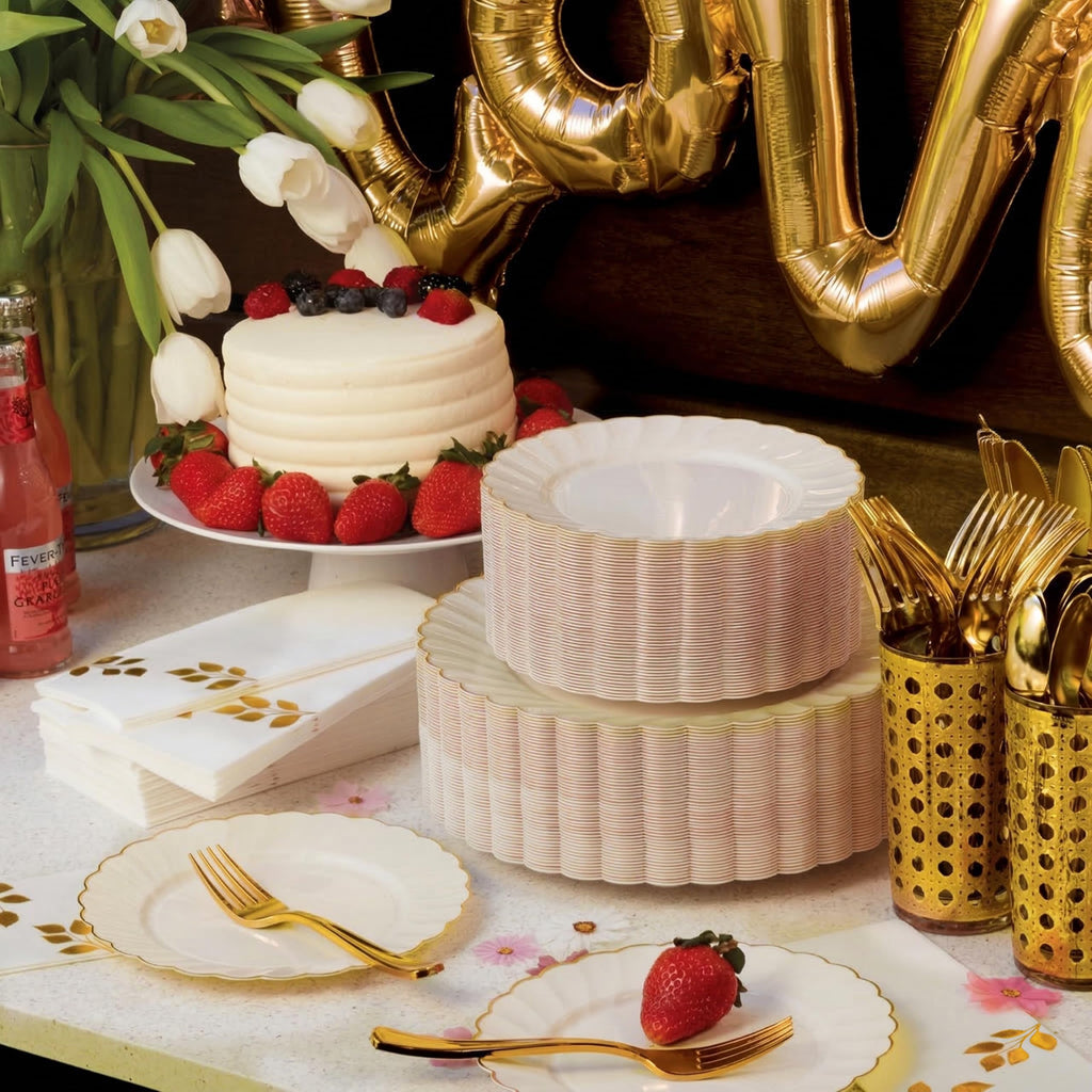 By Madee Disposable Plastic Plates for Events

