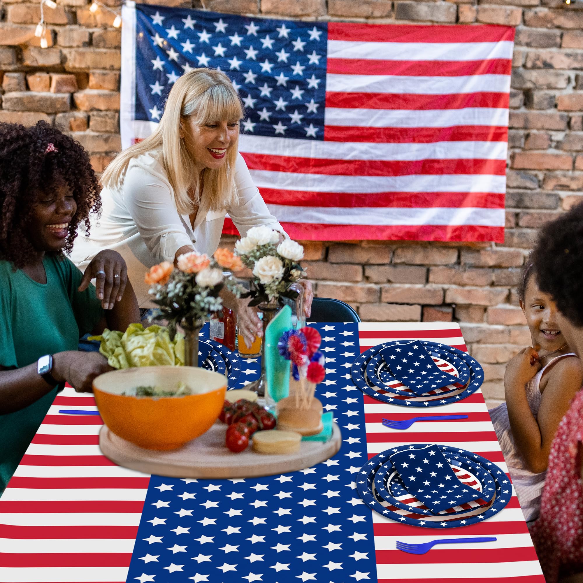 Patriotic Disposable Dinnerware Set by QZYL

